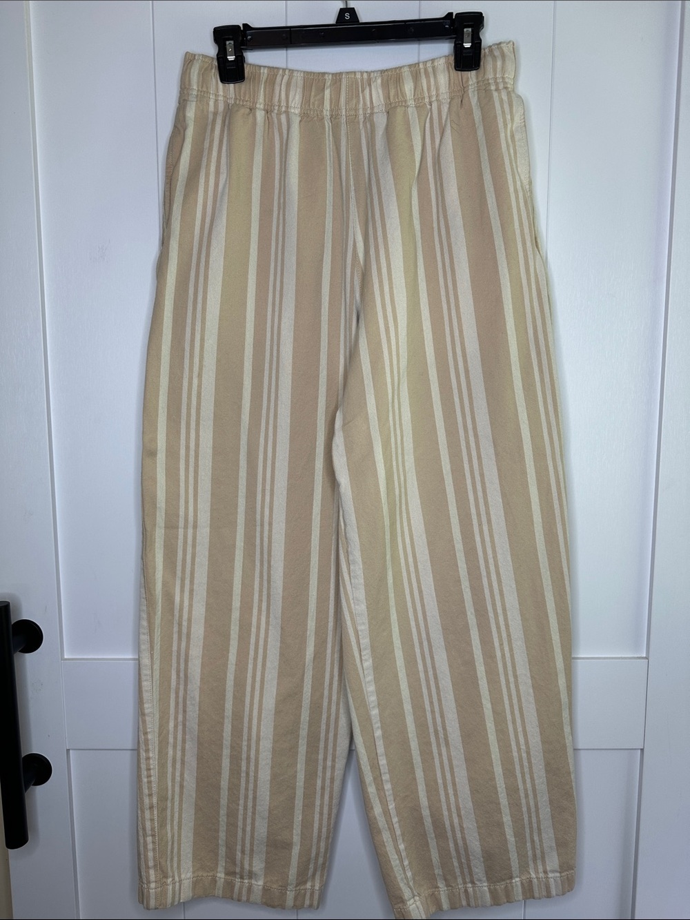Urban Outfitters Beige and Cream Striped Wide Leg Pants Size Small Petite